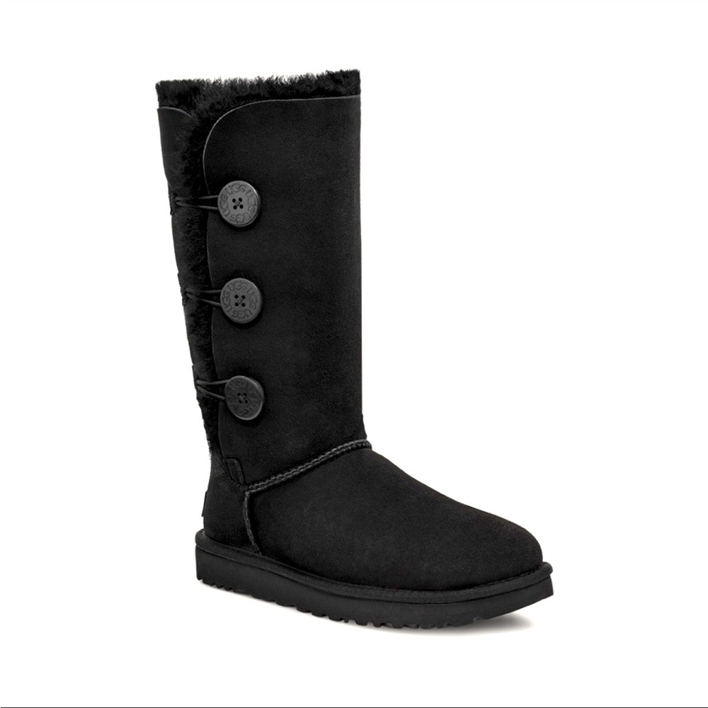 Ugg Bailey Button in Black (Brand New in box)